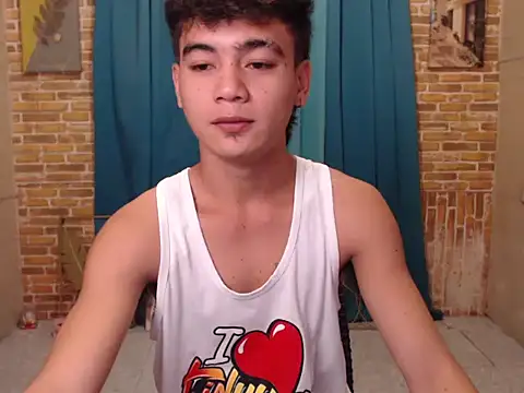 boy raphael online show from 10-14-25, 09:21