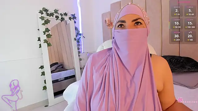  naylaa  online show from 01-09-26, 03:35