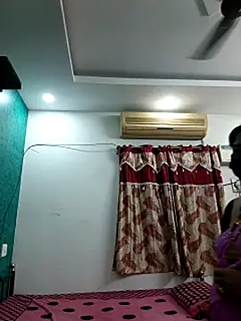 tamil-aunt online show from 11-24-25, 03:56