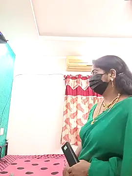 tamil-aunt online show from 12-01-25, 05:08