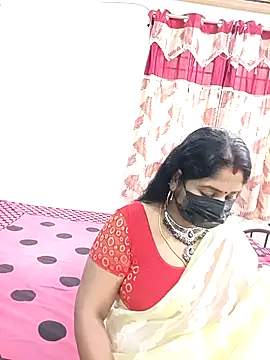 tamil-aunt online show from 01-08-26, 08:20