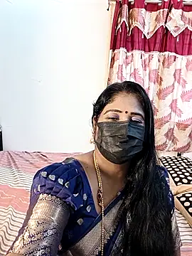 Snapshot of tamil-aunt chatting on 10-20-25, 10:38 tamil-aunt online show from 10-20-25, 10:38