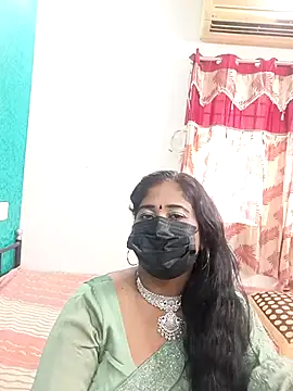 Snapshot of tamil-aunt chatting on 10-13-25, 04:25 tamil-aunt online show from 10-13-25, 04:25