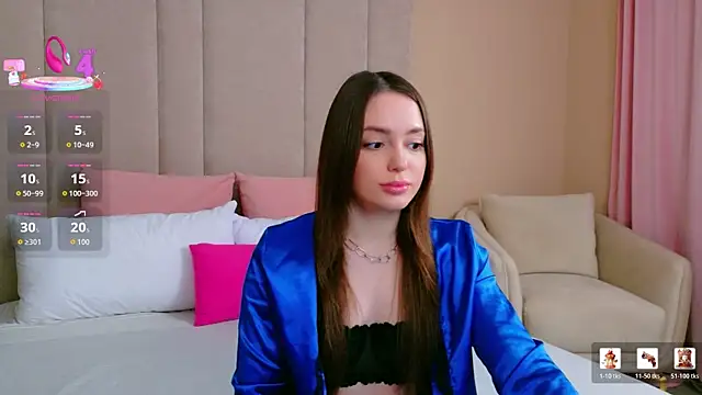 JulliRoss online show from 01-12-26, 05:03