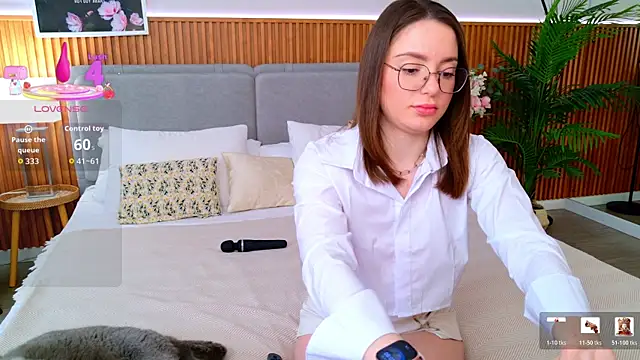 JulliRoss online show from 05-13-26, 05:03
