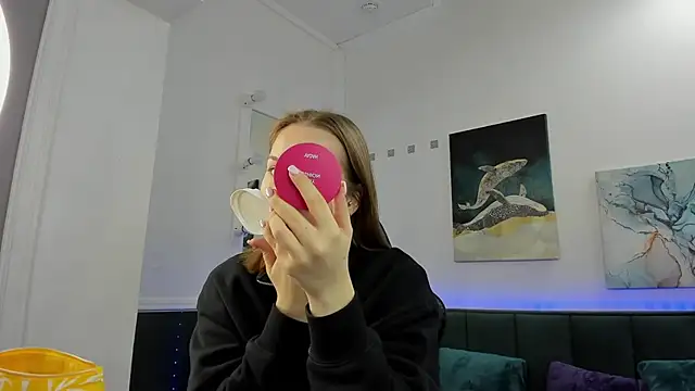 Melissa new22 online show from 12-14-25, 12:50