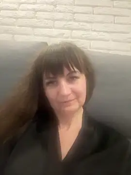 Butterfly8385 online show from 10-27-25, 08:21