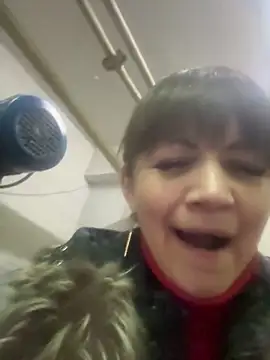 Butterfly8385 online show from 12-15-25, 04:02