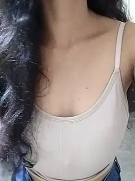 Snapshot of Jaanvi_G chatting on 10-15-25, 12:57 Jaanvi G online show from 10-15-25, 12:57