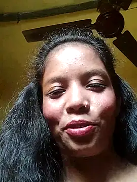 Snapshot of Jaanvi_G chatting on 10-14-25, 10:05 Jaanvi G online show from 10-14-25, 10:05