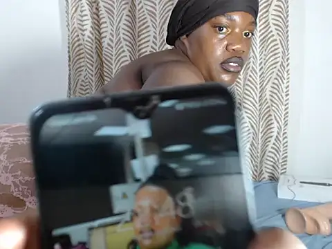 SweetBedroomEyez online show from 10-31-25, 08:49