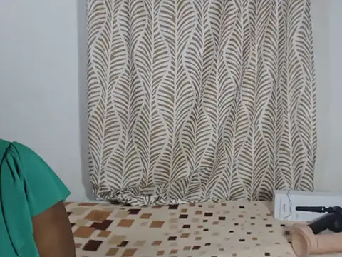 SweetBedroomEyez online show from 10-28-25, 09:30