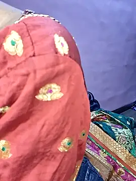 Snapshot of Marathi_gavtami chatting on 04-15-26, 06:12 Marathi gavtami online show from 04-15-26, 06:12