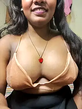 Snapshot of Lovely_Payal chatting on 05-01-26, 09:25 Lovely Payal online show from 05-01-26, 09:25