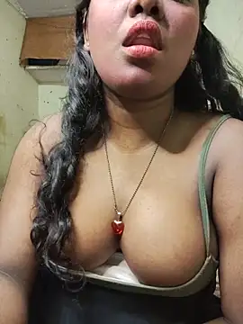 Snapshot of Lovely_Payal chatting on 05-12-26, 07:27 Lovely Payal online show from 05-12-26, 07:27