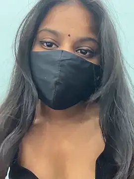 Snapshot of Kittu_05 chatting on 10-19-25, 07:00 Kittu 05 online show from 10-19-25, 07:00