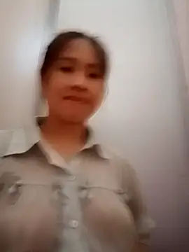 Snapshot of tuongvycute chatting on 10-22-25, 03:22 tuongvycute online show from 10-22-25, 03:22