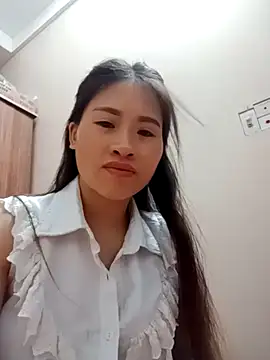 Snapshot of tuongvycute chatting on 10-19-25, 01:58 tuongvycute online show from 10-19-25, 01:58
