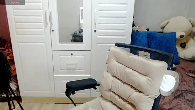 BellaMistressJhax online show from 02-19-26, 06:05