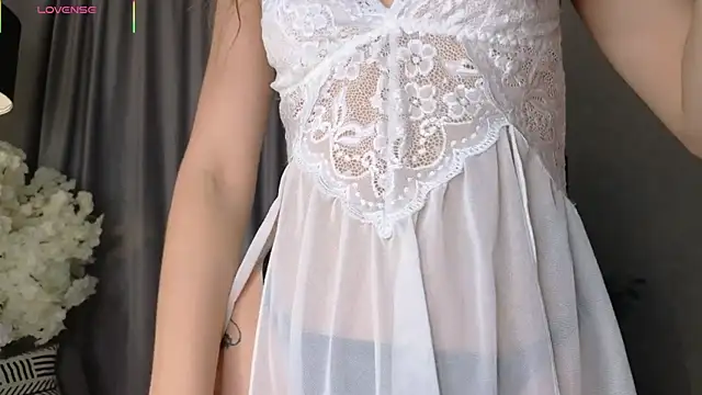 LionKierra online show from 10-14-25, 02:45