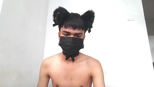lil-twink19 online show from 05-22-26, 08:34
