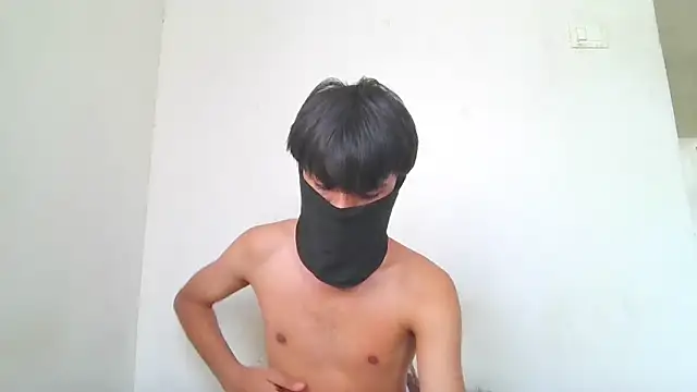 lil-twink19 online show from 05-19-26, 09:38