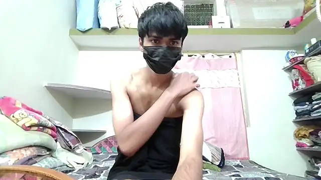 lil-twink19 online show from 10-25-25, 06:30