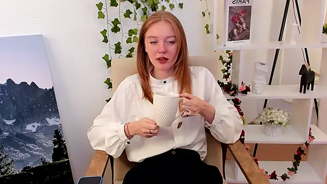 Snapshot of VernellArey chatting on 10-13-25, 03:19 VernellArey online show from 10-13-25, 03:19