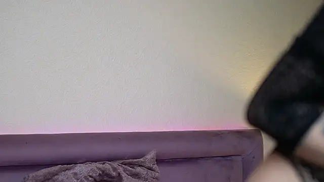 JoelleApril online show from 03-25-26, 09:14