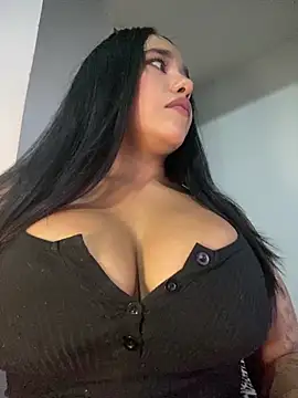 Snapshot of mis-violetha chatting on 05-07-26, 01:21 mis-violetha online show from 05-07-26, 01:21