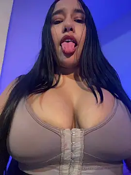 Snapshot of mis-violetha chatting on 05-30-26, 02:07 mis-violetha online show from 05-30-26, 02:07