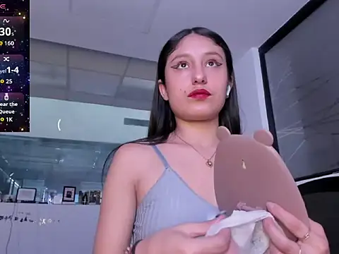 princesstina- online show from 10-29-25, 07:35