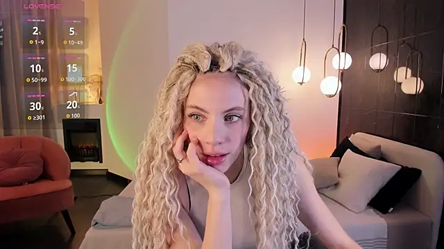 Snapshot of mia_silkk chatting on 10-14-25, 06:03 mia silkk online show from 10-14-25, 06:03