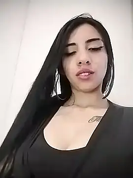 Snapshot of Miha_sophia chatting on 10-11-25, 01:01 Miha sophia online show from 10-11-25, 01:01