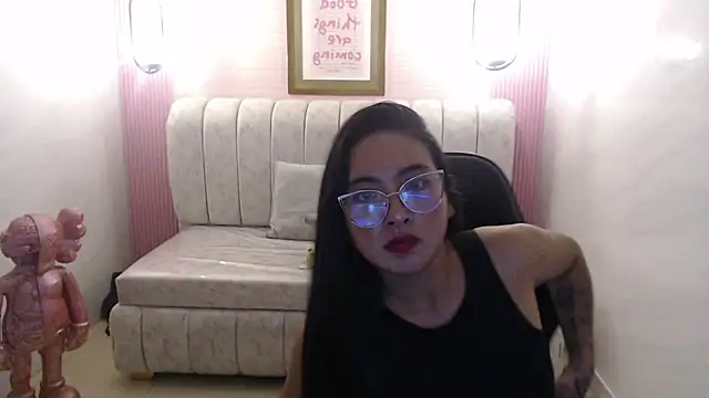 danna sweet s online show from 10-23-25, 08:51