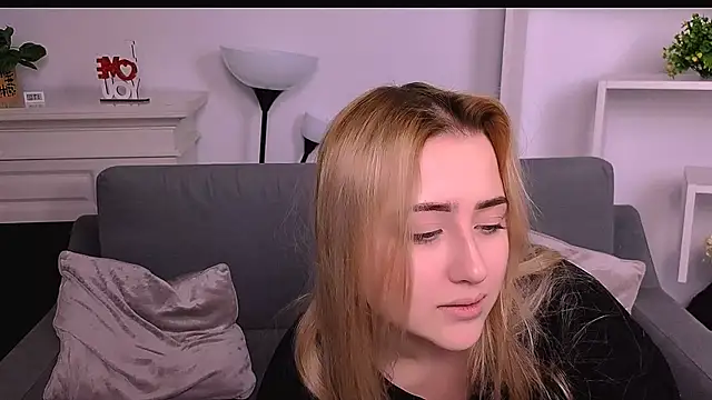 Lulu   Moon online show from 03-03-26, 09:55