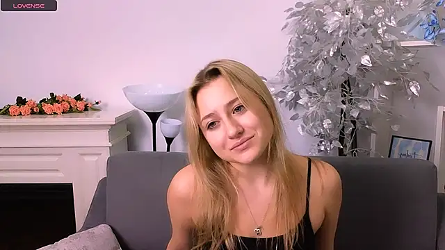 Lulu   Moon online show from 12-01-25, 06:47