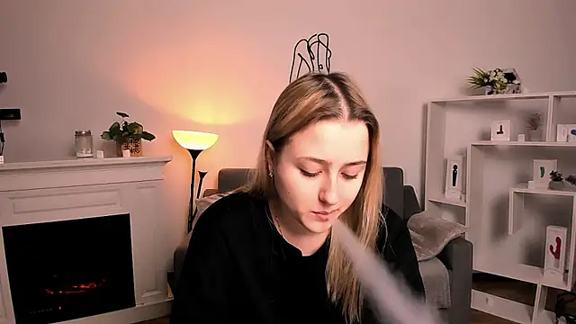 Lulu   Moon online show from 04-10-26, 09:22