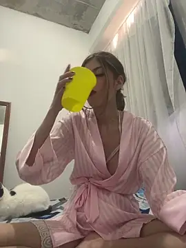 AlessiaLuxx online show from 05-28-26, 10:26
