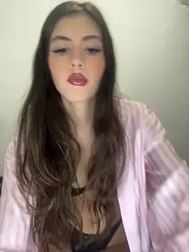 AlessiaLuxx online show from 05-07-26, 10:57
