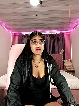 Snapshot of Briseida-White chatting on 10-12-25, 07:26 Briseida-White online show from 10-12-25, 07:26