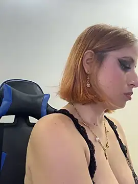 Adeline 1 online show from 12-15-25, 02:17