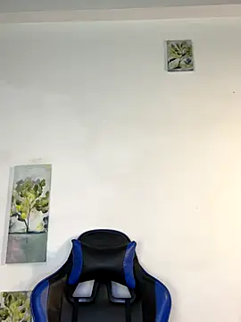 Adeline 1 online show from 10-27-25, 09:38