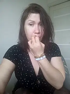 Ambika beauty online show from 04-07-26, 02:41