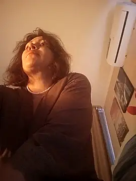 Ambika beauty online show from 11-03-25, 01:37