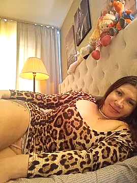 Ambika beauty online show from 03-15-26, 01:51