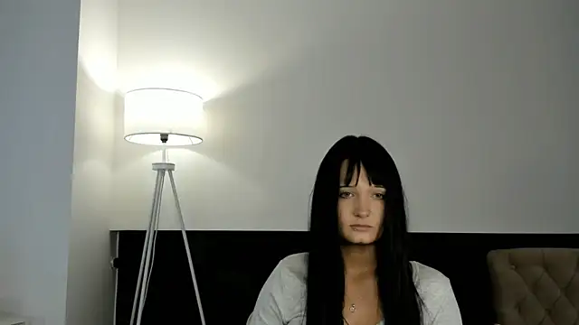 Snapshot of SherronSenner chatting on 10-14-25, 06:47 SherronSenner online show from 10-14-25, 06:47