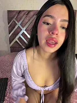 LunaMoore Pink online show from 05-09-26, 11:46