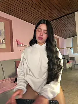 LunaMoore Pink online show from 07-08-26, 11:55
