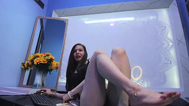 Kylie Bloom online show from 01-10-26, 08:48